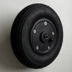 Roue Plastique 8 pouces  200x50 avec pneu noir et chambre à air pour fauteuil roulant